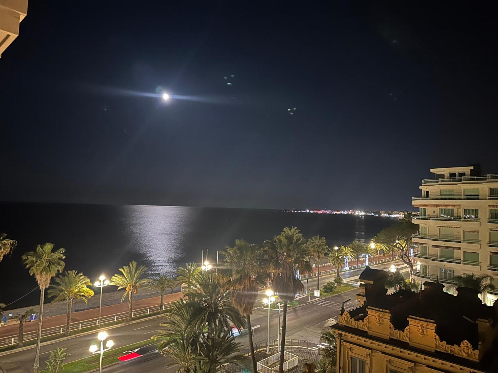 Sea View - Promenade Des Anglais 1 Bdr Ницца Экстерьер фото